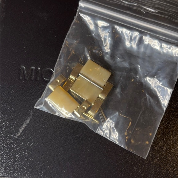 Michael Kors Watch - Picture 9 of 9